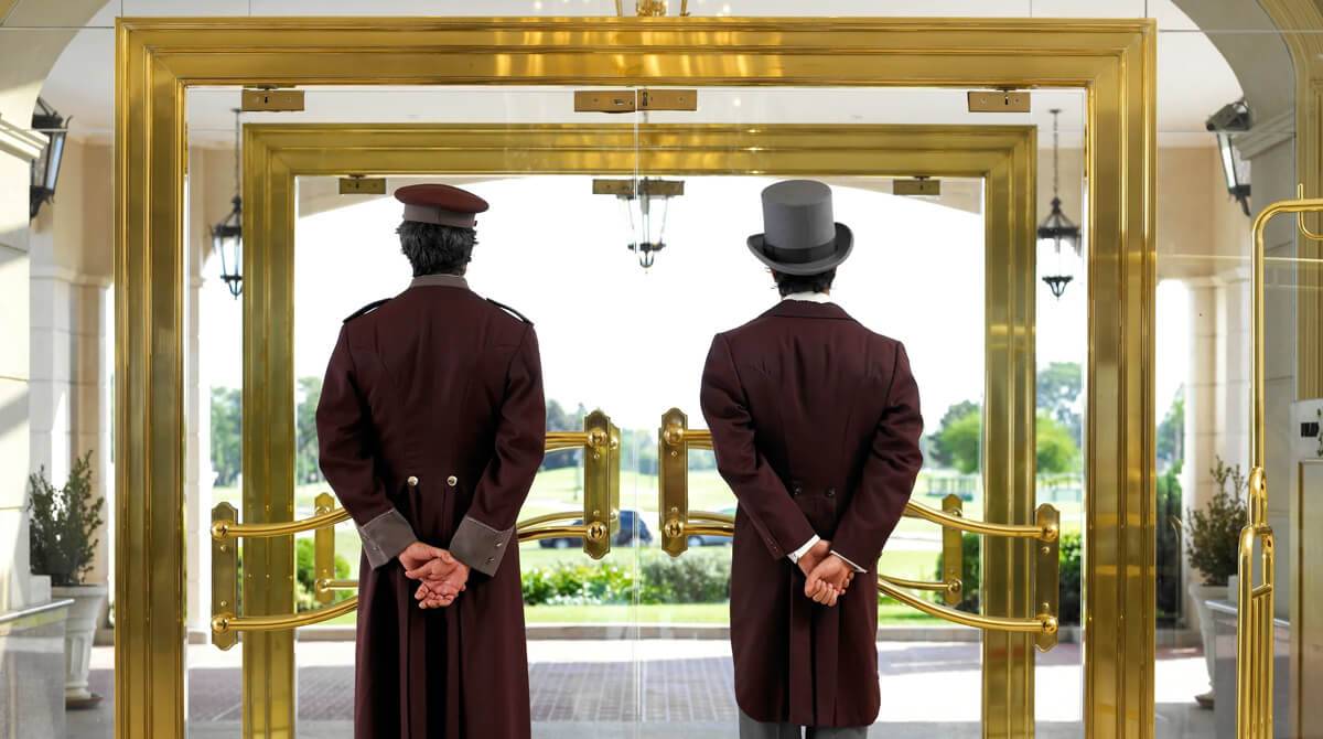Latest Digital Marketing Trends for Hotel Owners