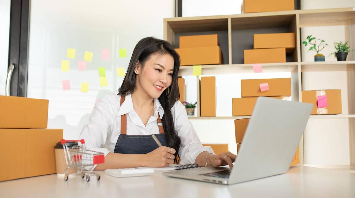 Maximize Your Home Business Potential with BeeSavvy – the Ultimate Sales and Marketing Swiss Army Knife!